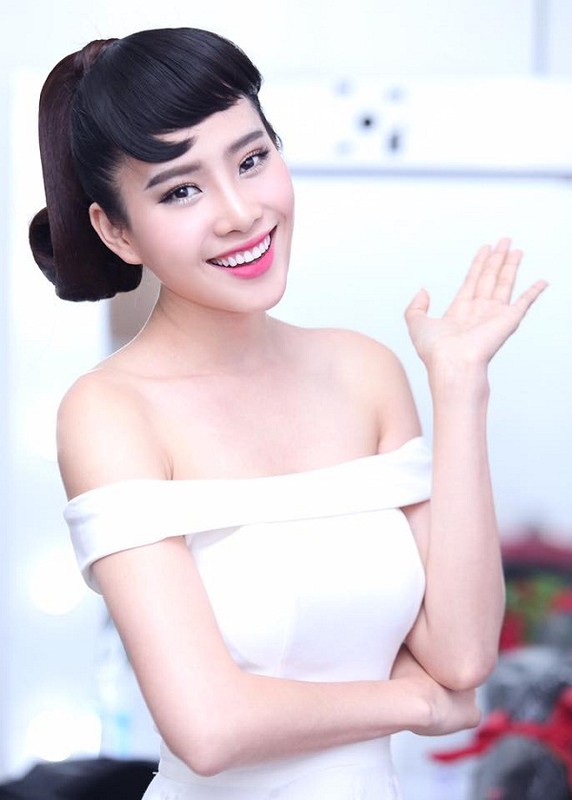 Ngam kieu toc dep nhat cua Hoa hau Anh Trai dat Nam Em-Hinh-11